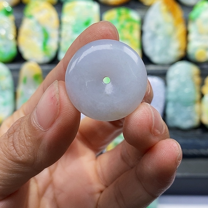 翡翠颈饰未镶嵌翡翠A货一物一证