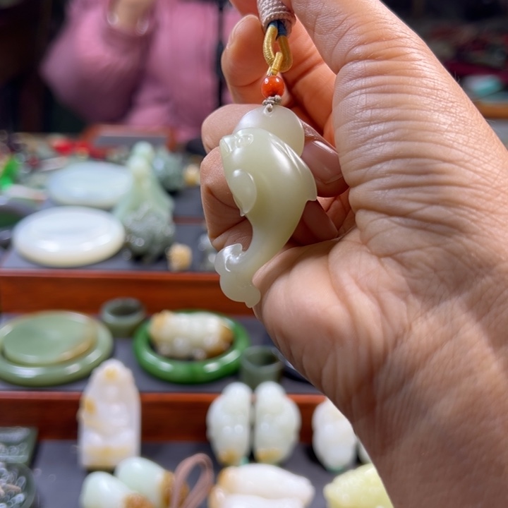 和田玉颈饰未镶嵌