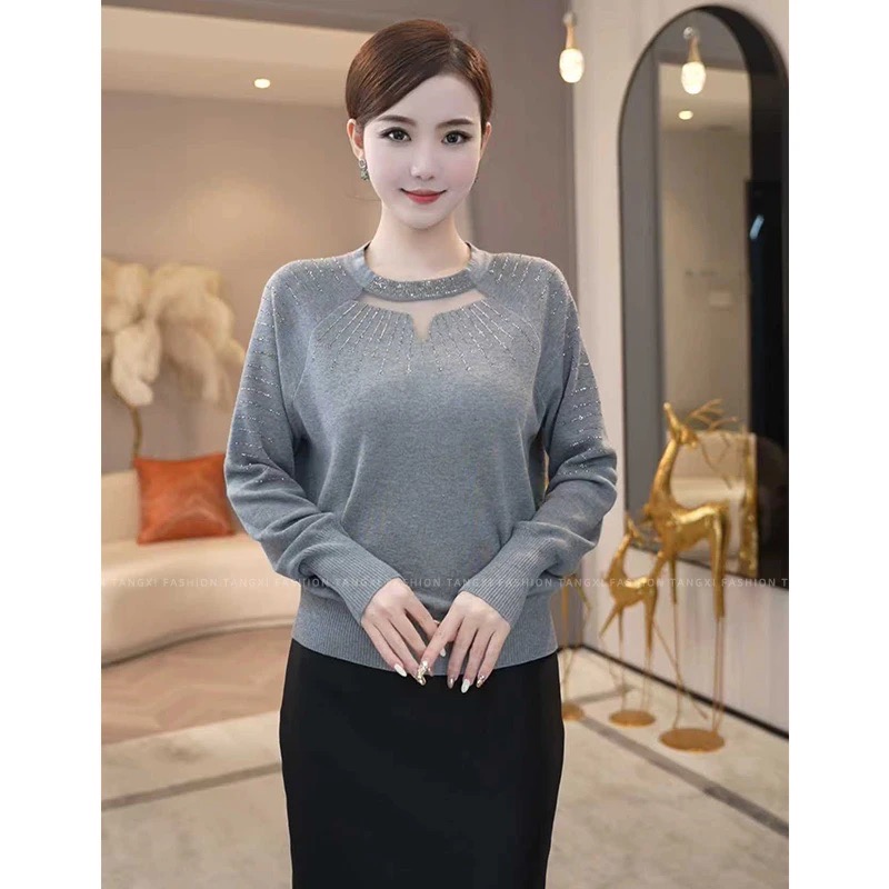 秋季新款时尚圆领蕾丝镂空烫钻女士针织衫气质显瘦百搭打底衫毛衣