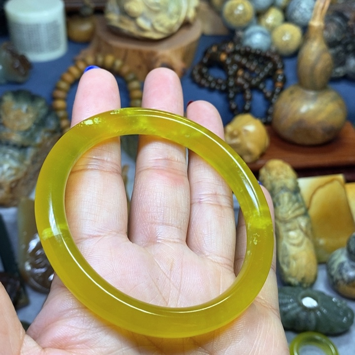 蛇纹石玉岫玉60口未镶嵌