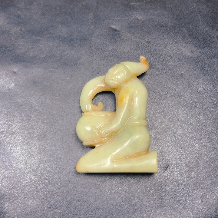 和田玉把件未镶嵌