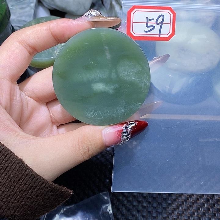 和田玉和田玉边角料随机发未镶嵌