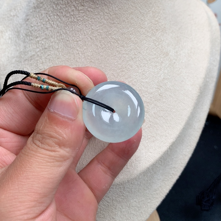 【闪购商品】翡翠颈饰未镶嵌今*2255588889988800