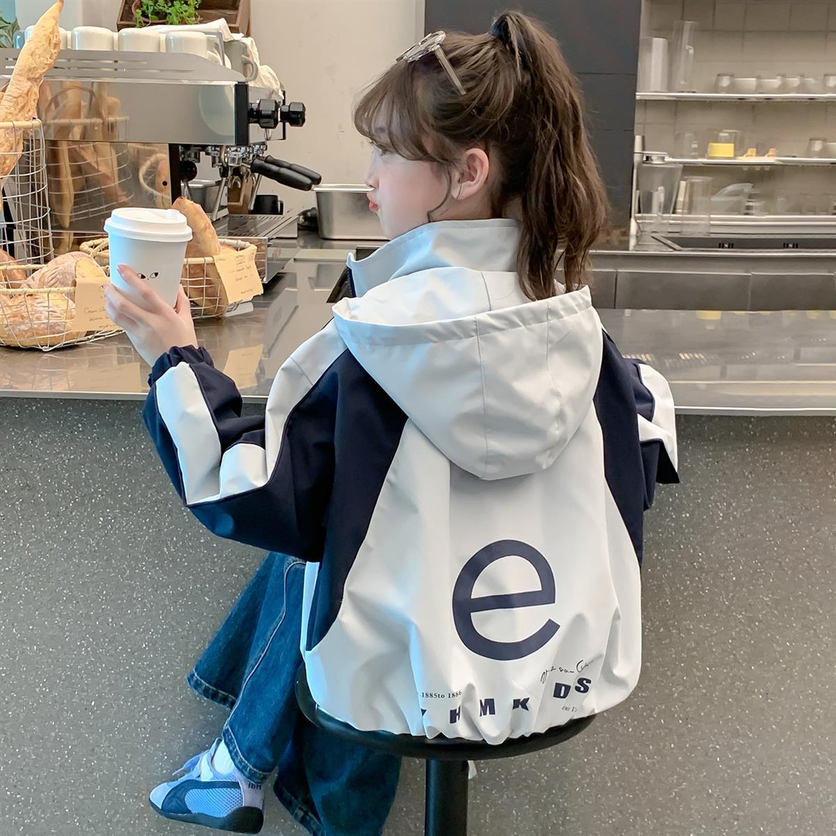 女童冲锋衣外套秋装2025新款洋气连帽上衣儿童女孩春秋季大童夹克