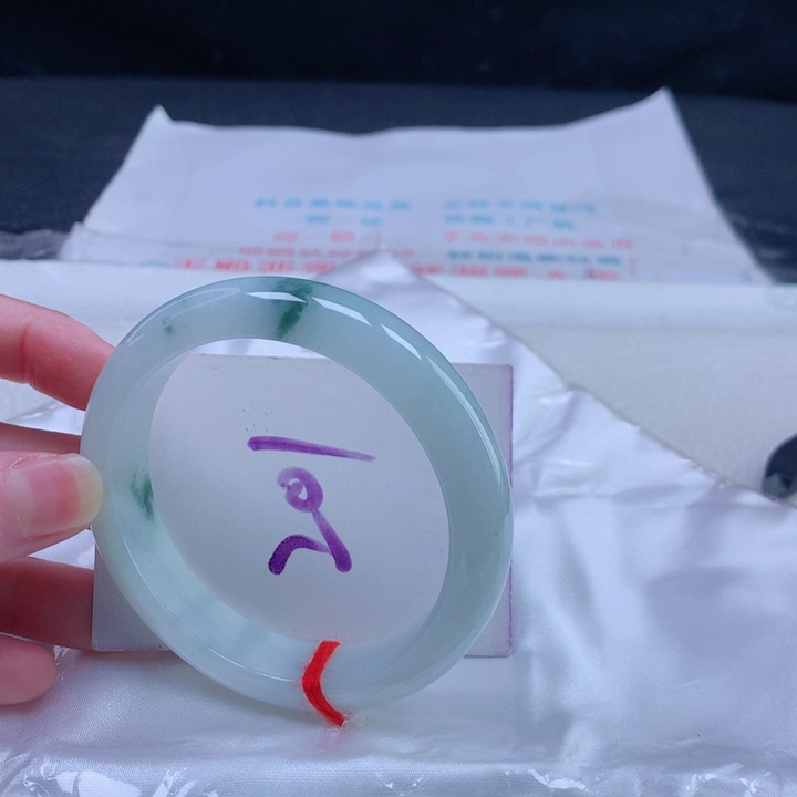 翡翠手镯未镶嵌545554555455