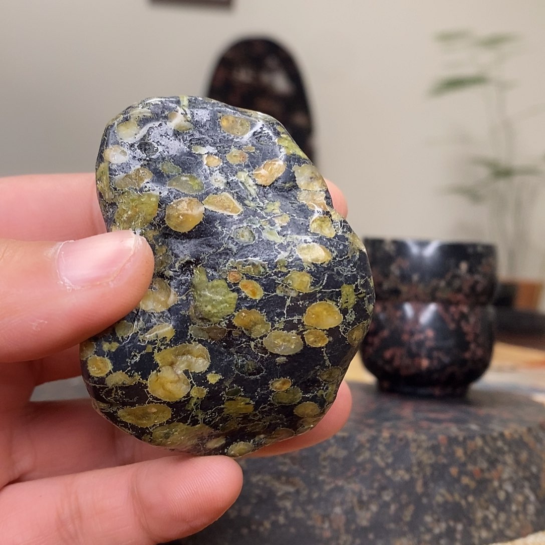 豫石匠梅花玉小鼻嘎随形手把压书石茶宠