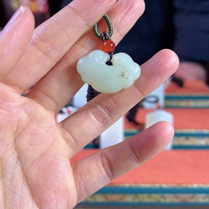 和田玉吊坠未镶嵌