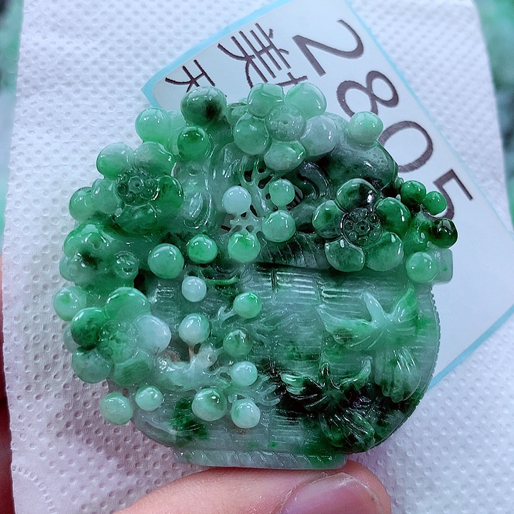 吊坠(不含链)未镶嵌翡翠