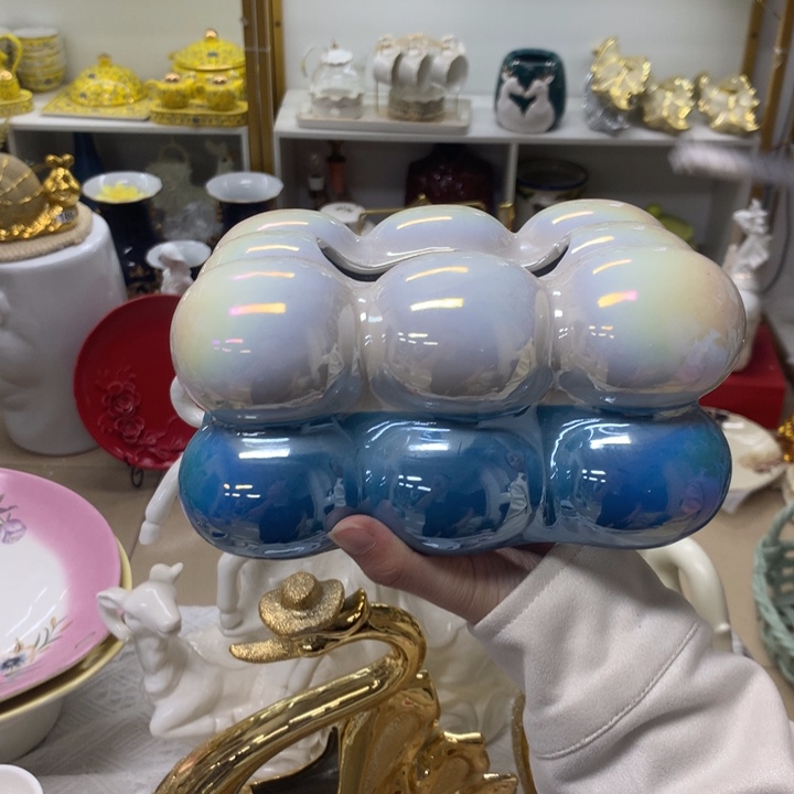 摆件陶瓷。。。。。。。。