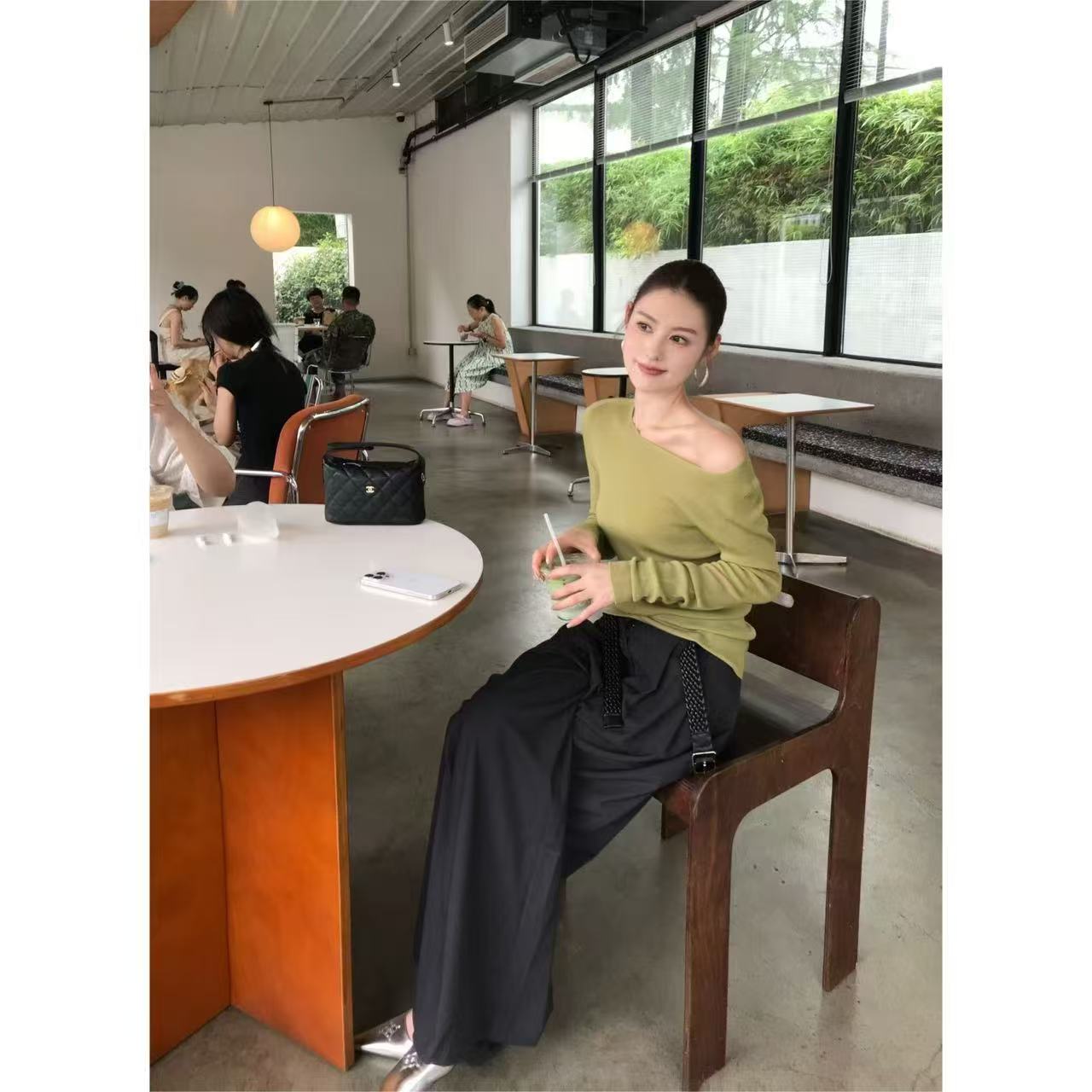 S-Quinn【缺一不可】时尚气质显瘦无缝工艺一体全羊毛针织打底衫