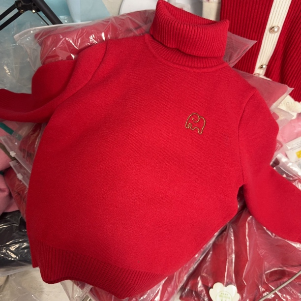 110-160.品牌毛衣特价，高领红色