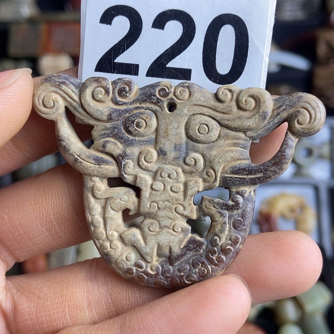 和田玉饰品未镶嵌