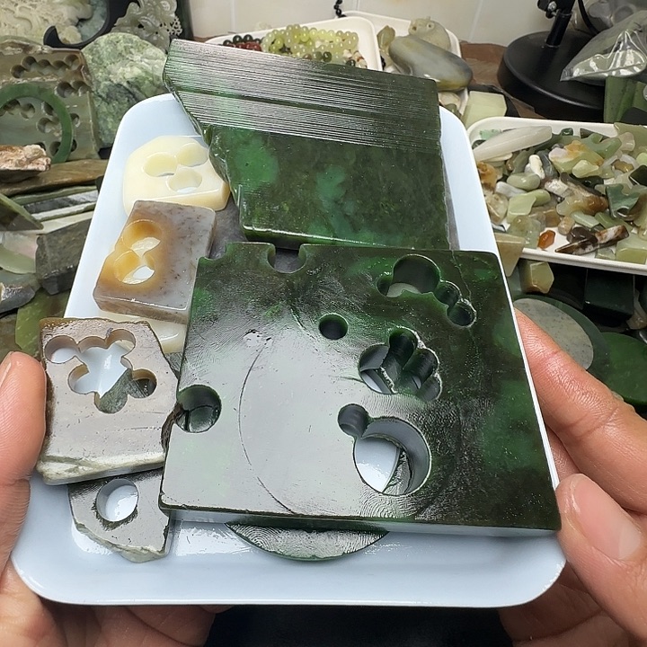 林***࿐和田玉（糖玉）未镶嵌珠宝半成品