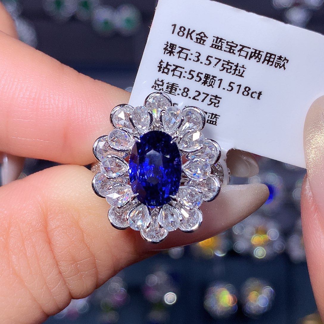 戒指18K金镶嵌蓝宝石