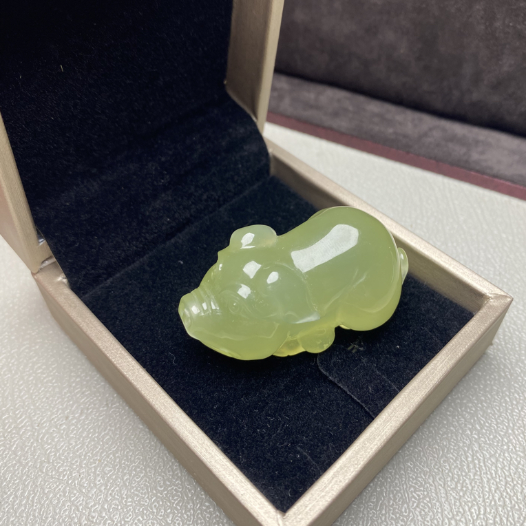 岫玉料手工小猪玉石男女通用玉佩