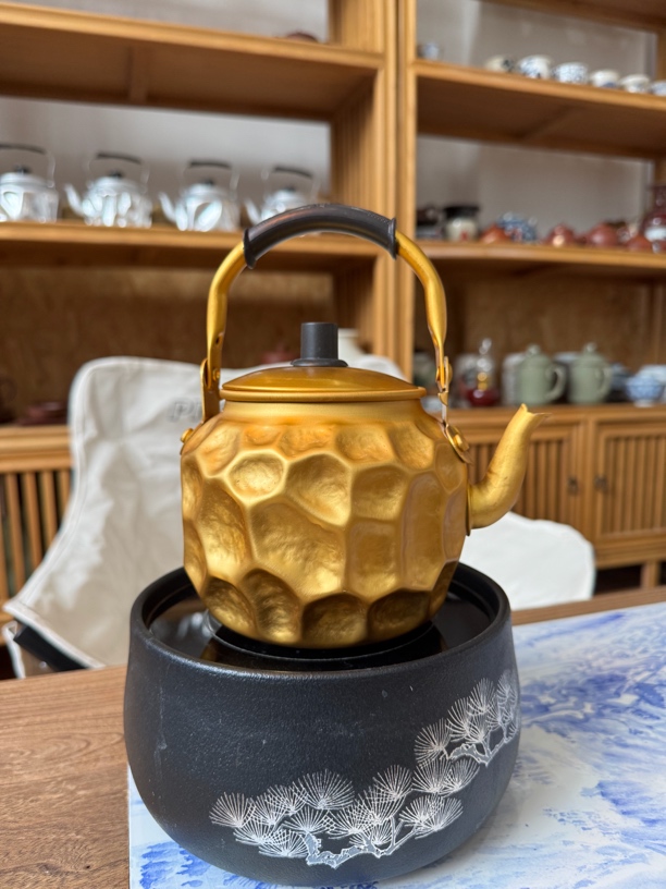 手工锤纹铝制烧水壶复古设计陶瓷茶壶家用水壶纯手工