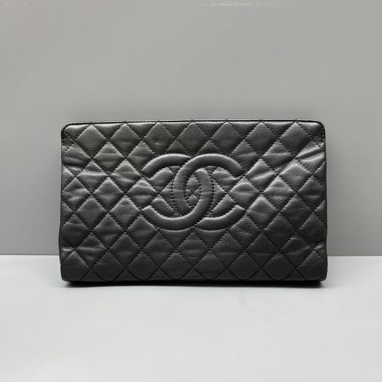 95新 Chanel/香奈儿 菱格手拿包 镭射16开 尺寸31*19 SV15833