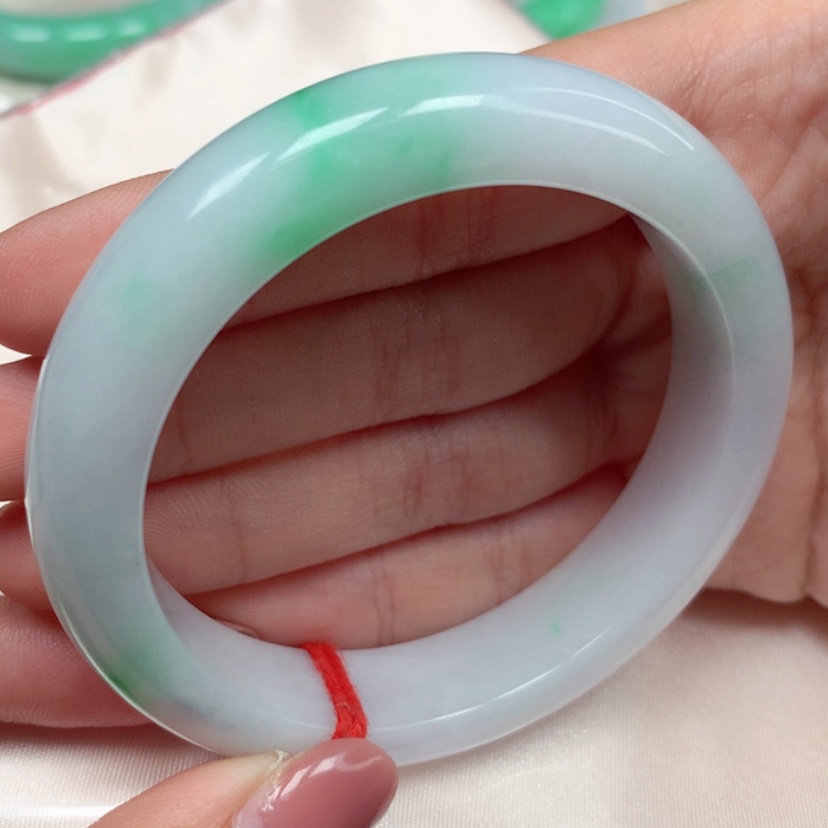 【闪购商品】翡翠手镯未镶嵌56圈