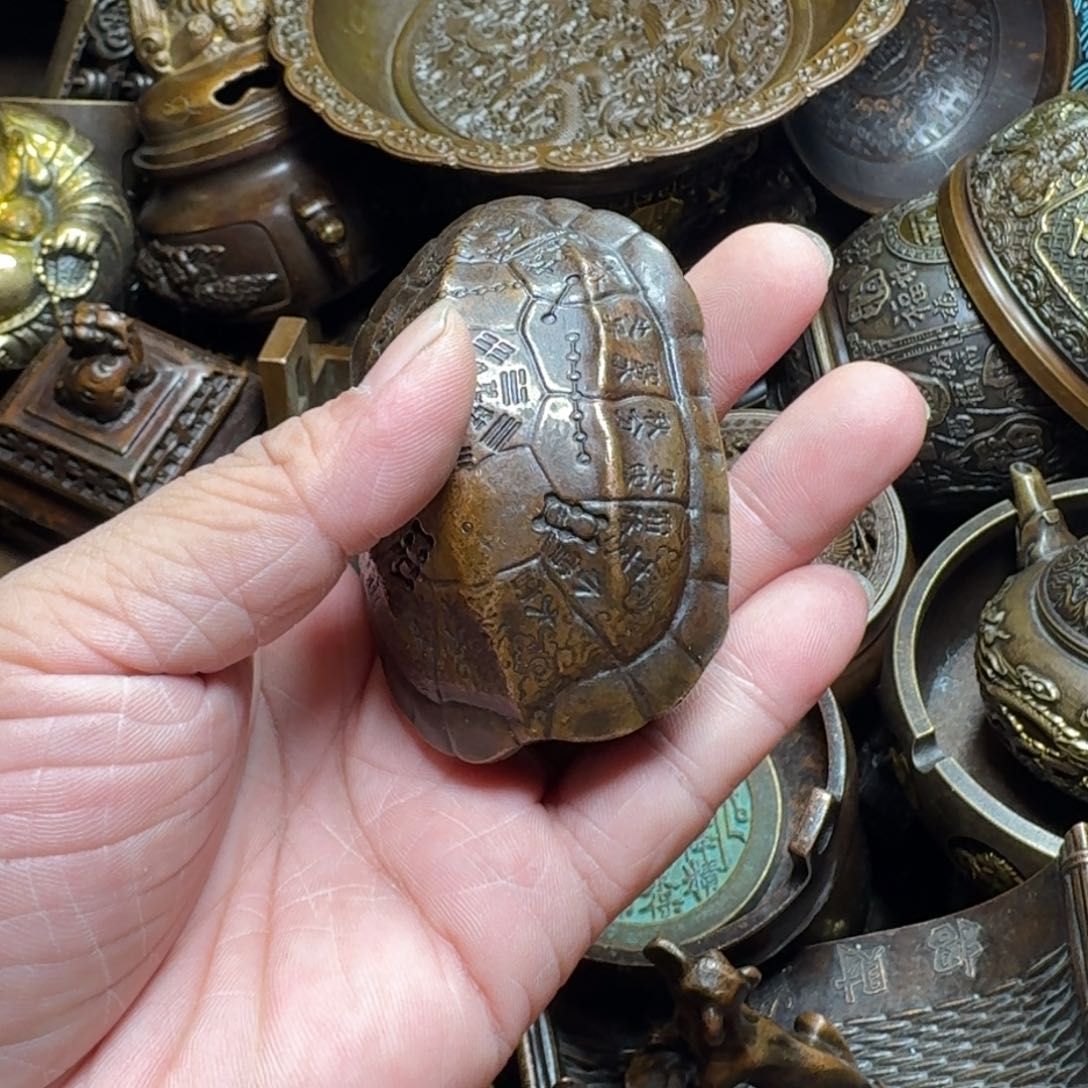 铜器摆件收收藏藏