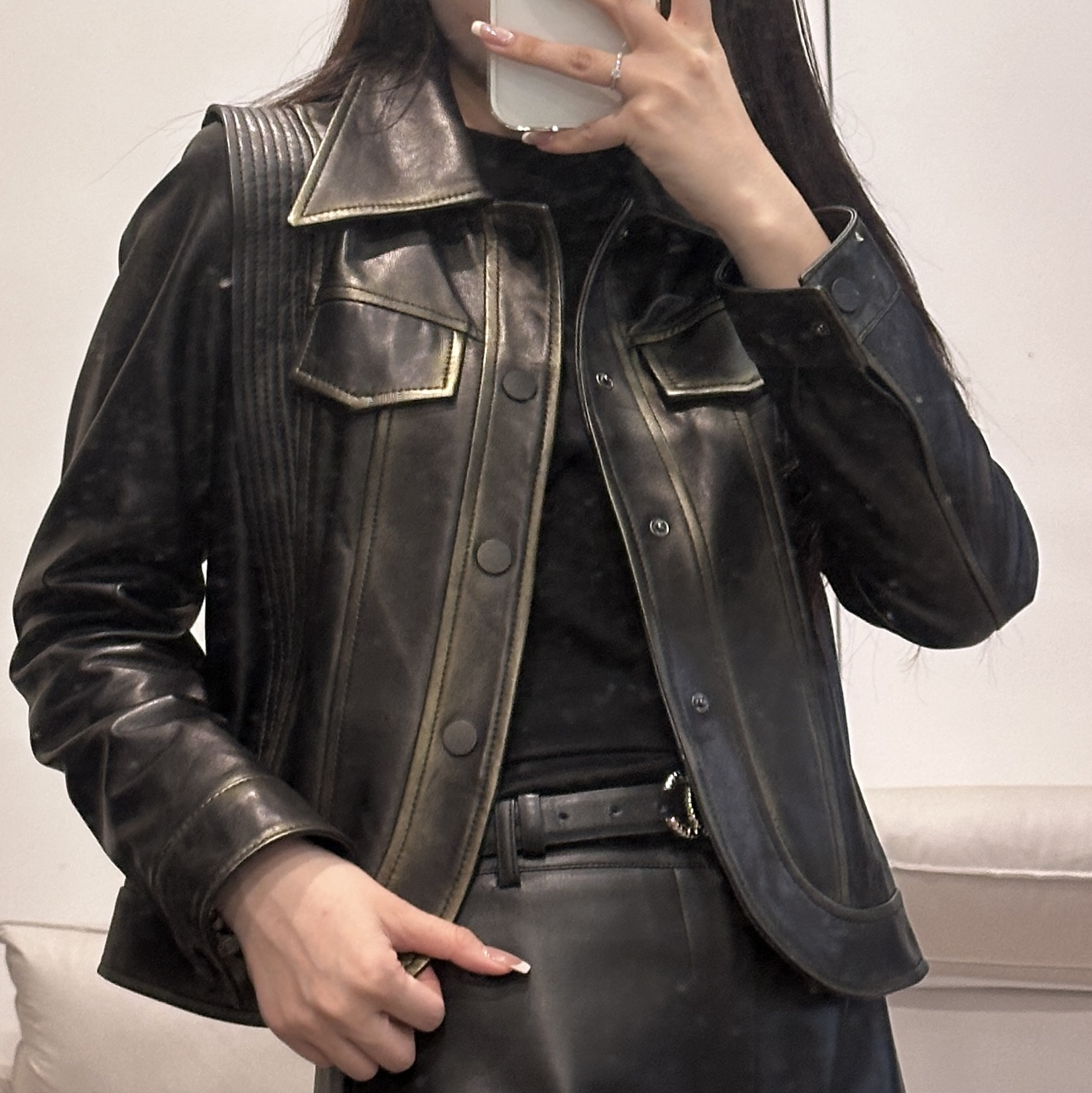 “鎏金岁月”美式复古风做旧翻领皮衣女短款机车服夹克外套油蜡皮