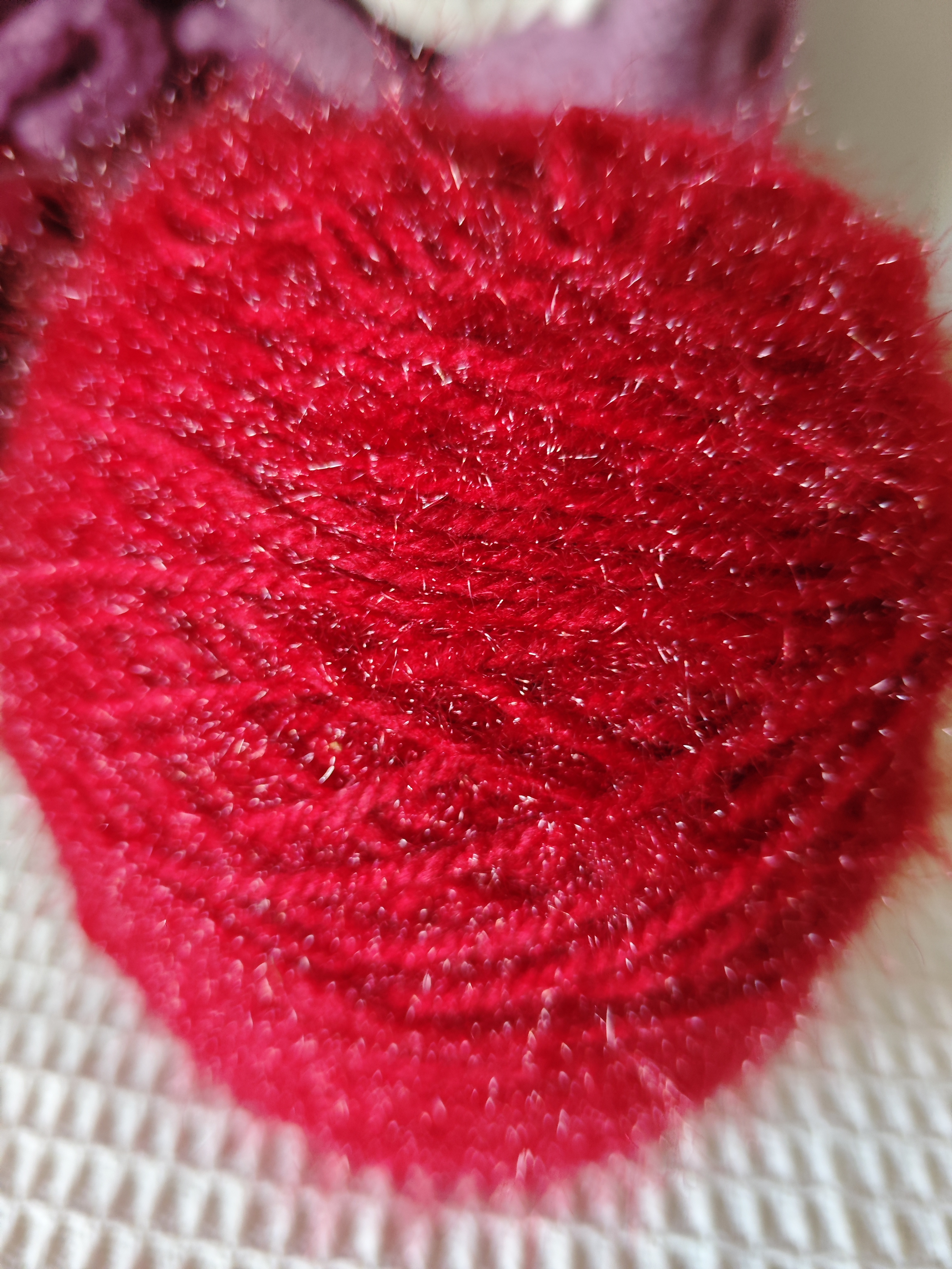 松鼠绒毛线中粗线编织帽子围巾材料包非成品要自己织二红色