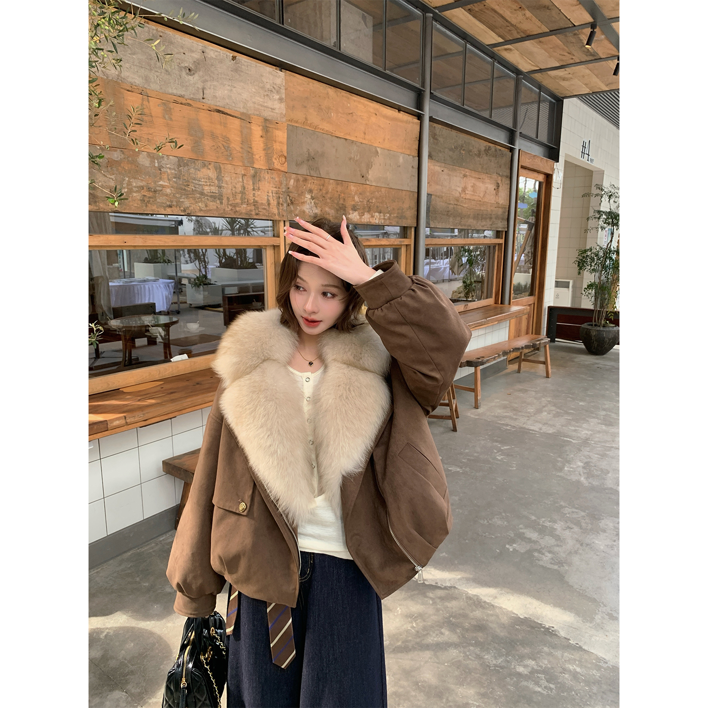  新款白鹅绒羽绒派克服女短款 狐狸毛领显瘦麂皮绒皮草外套冬361