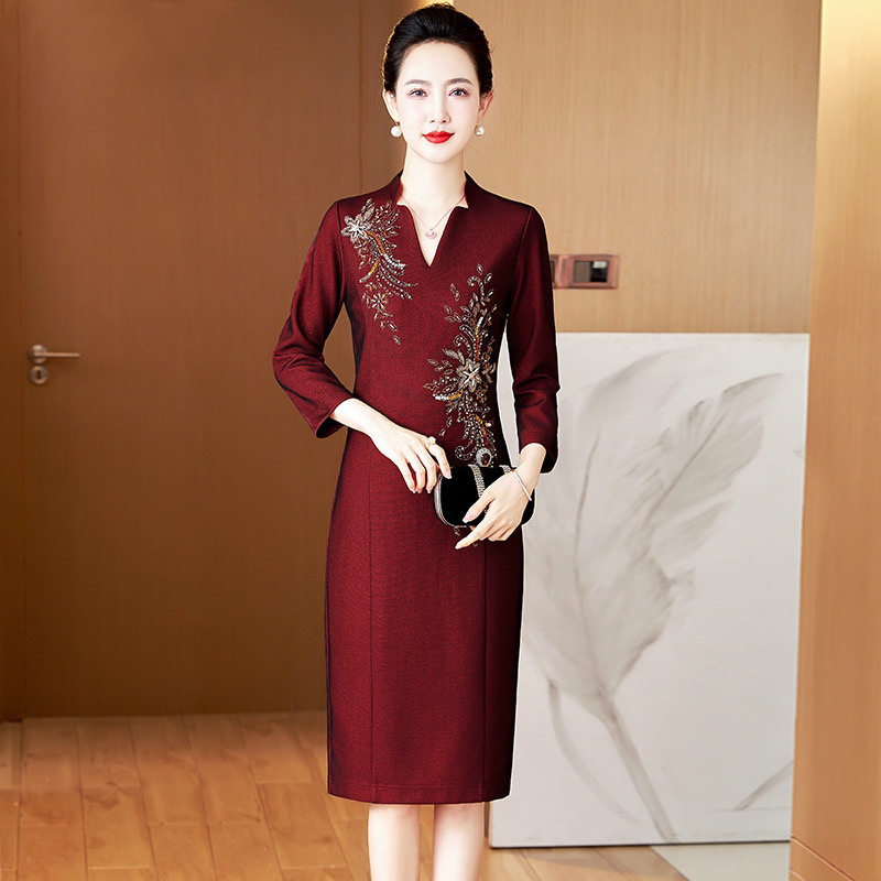 高贵气质妈妈装红色长袖婚宴礼服复古修身显瘦