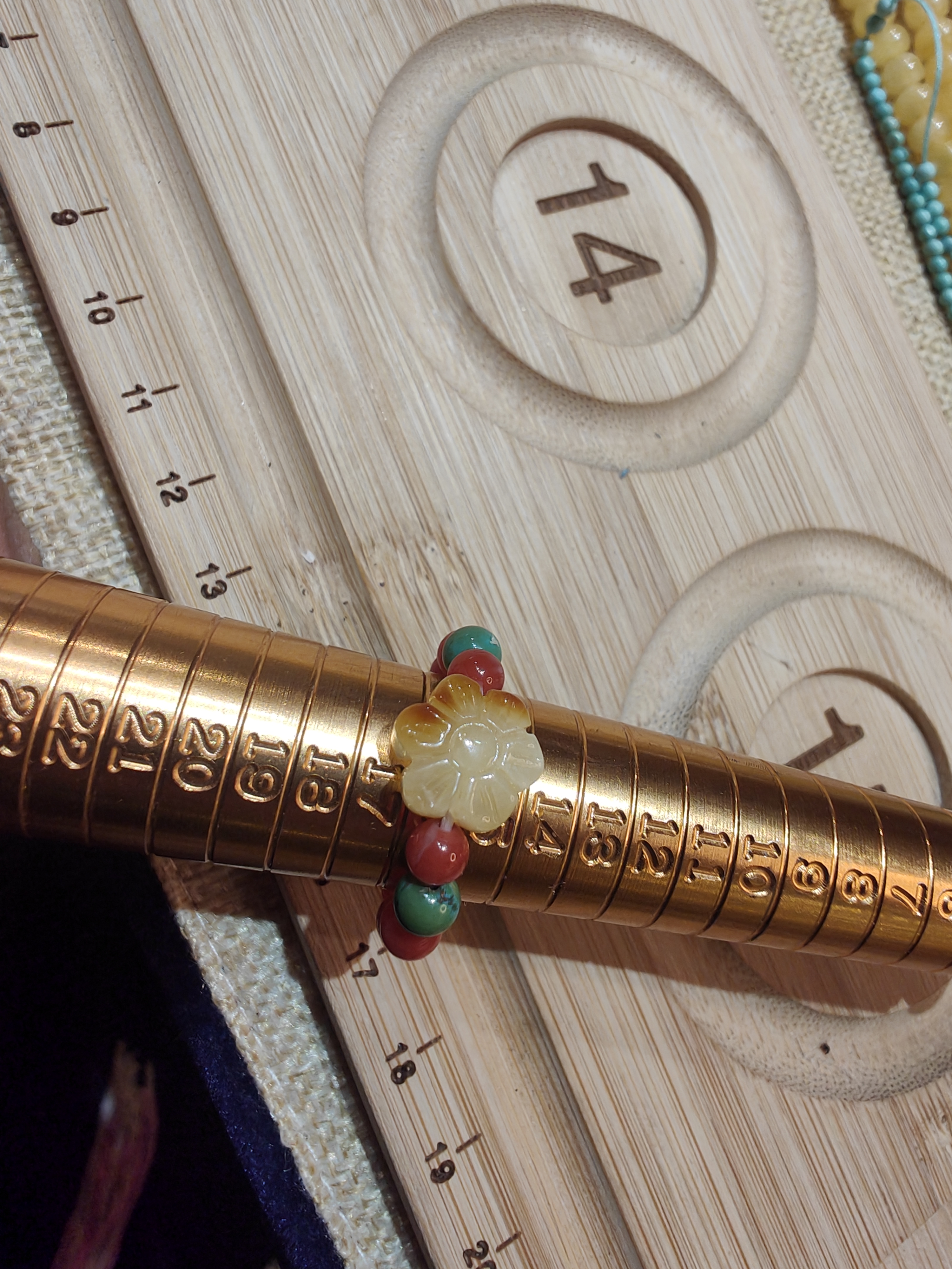 天然蜜蜡小花朵百搭款