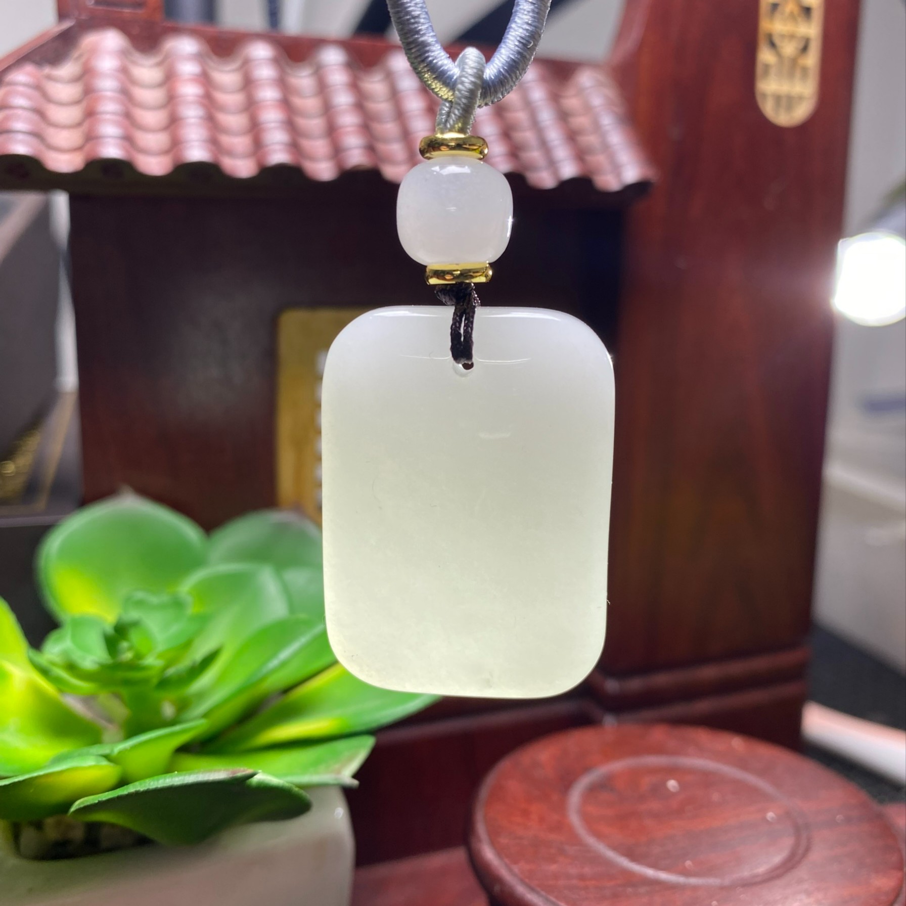 新疆天然玉石精品山料 平安无事牌