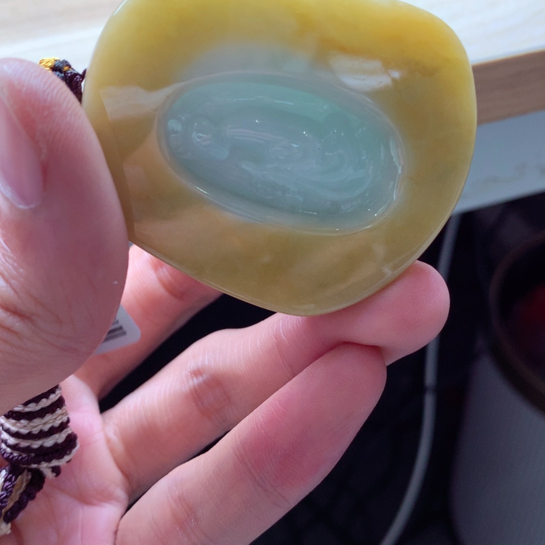 翡翠颈饰未镶嵌吊坠