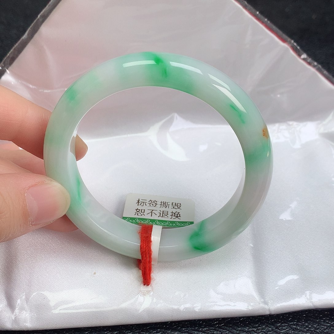 翡翠手镯未镶嵌54正