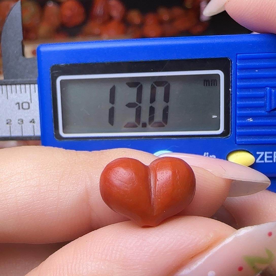 南红玛瑙未镶嵌颈饰