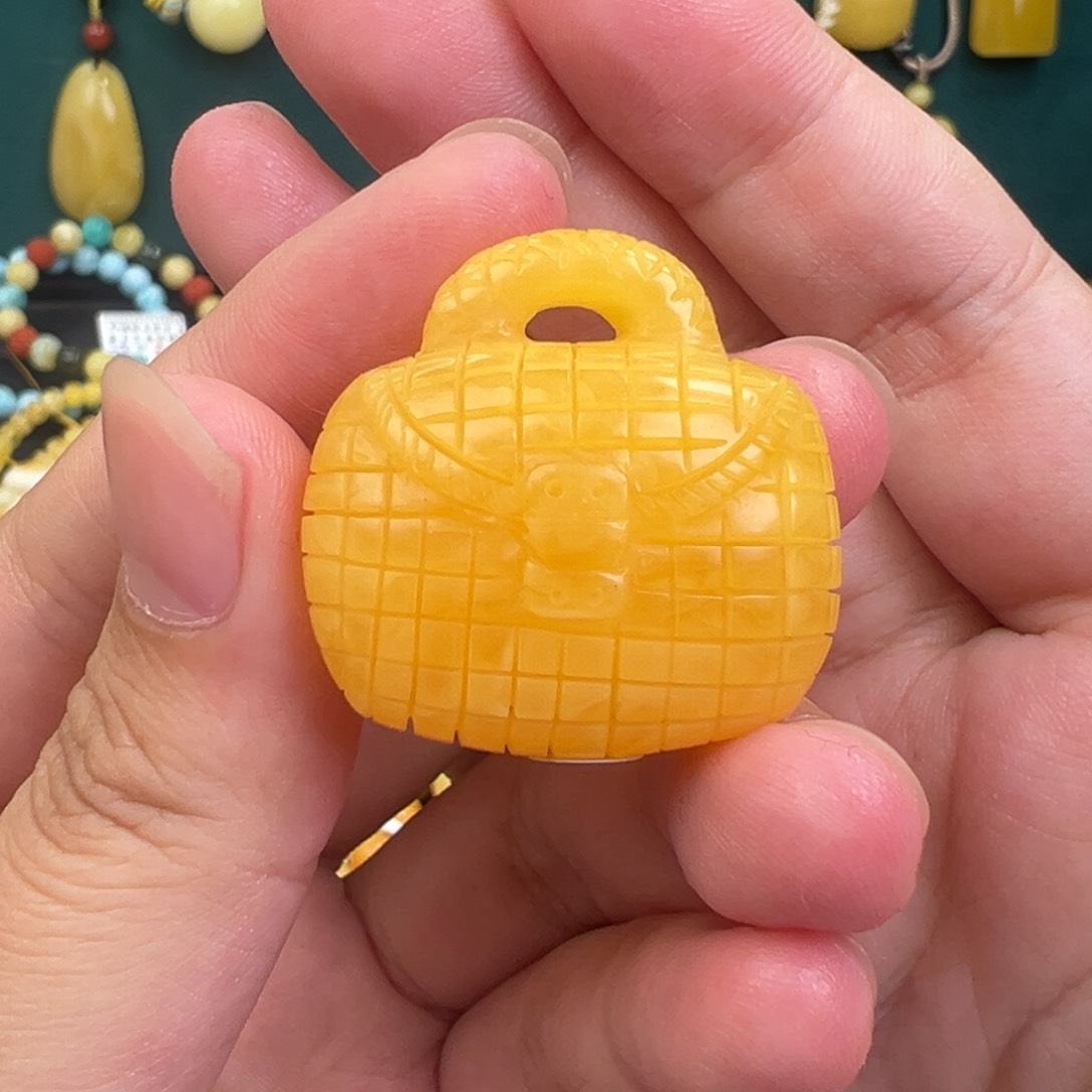 琥珀手链未镶嵌包