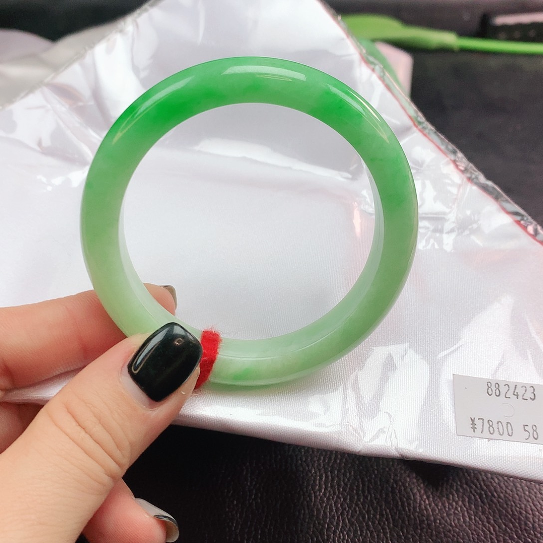 翡翠手镯未镶嵌正882423