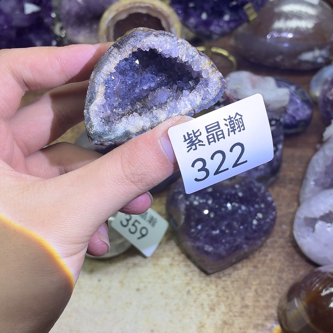 未镶嵌黄晶大型摆件（非配饰）