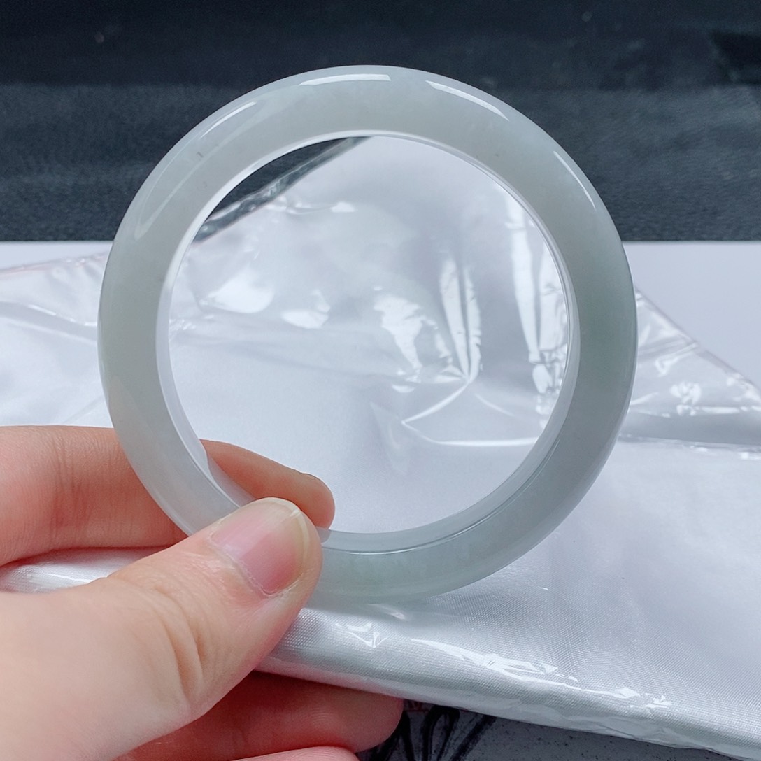 【闪购商品】未镶嵌手镯翡翠470