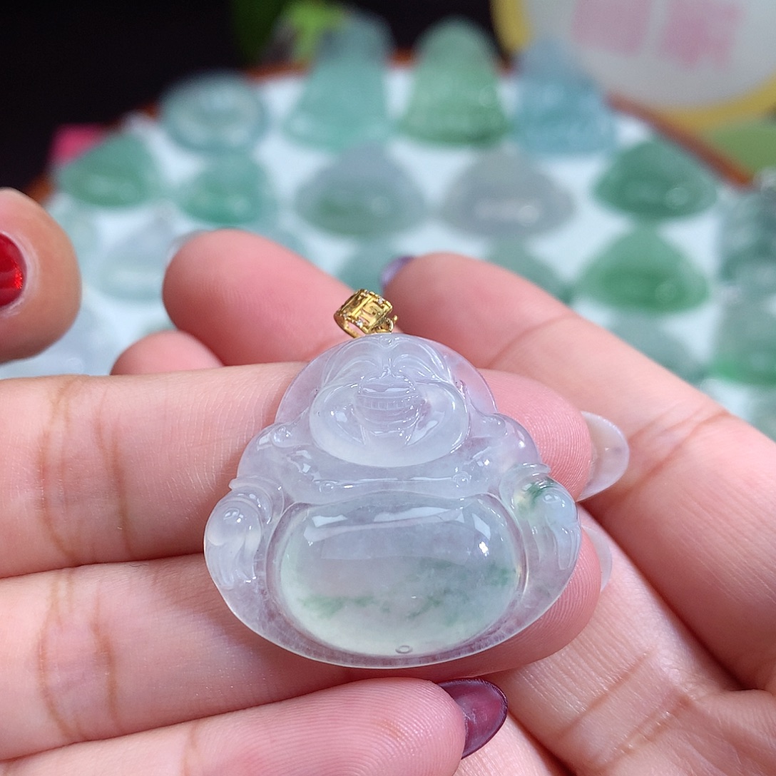 翡翠未镶嵌颈饰佛公