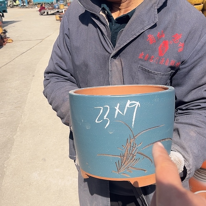 紫砂紫砂花盆和小