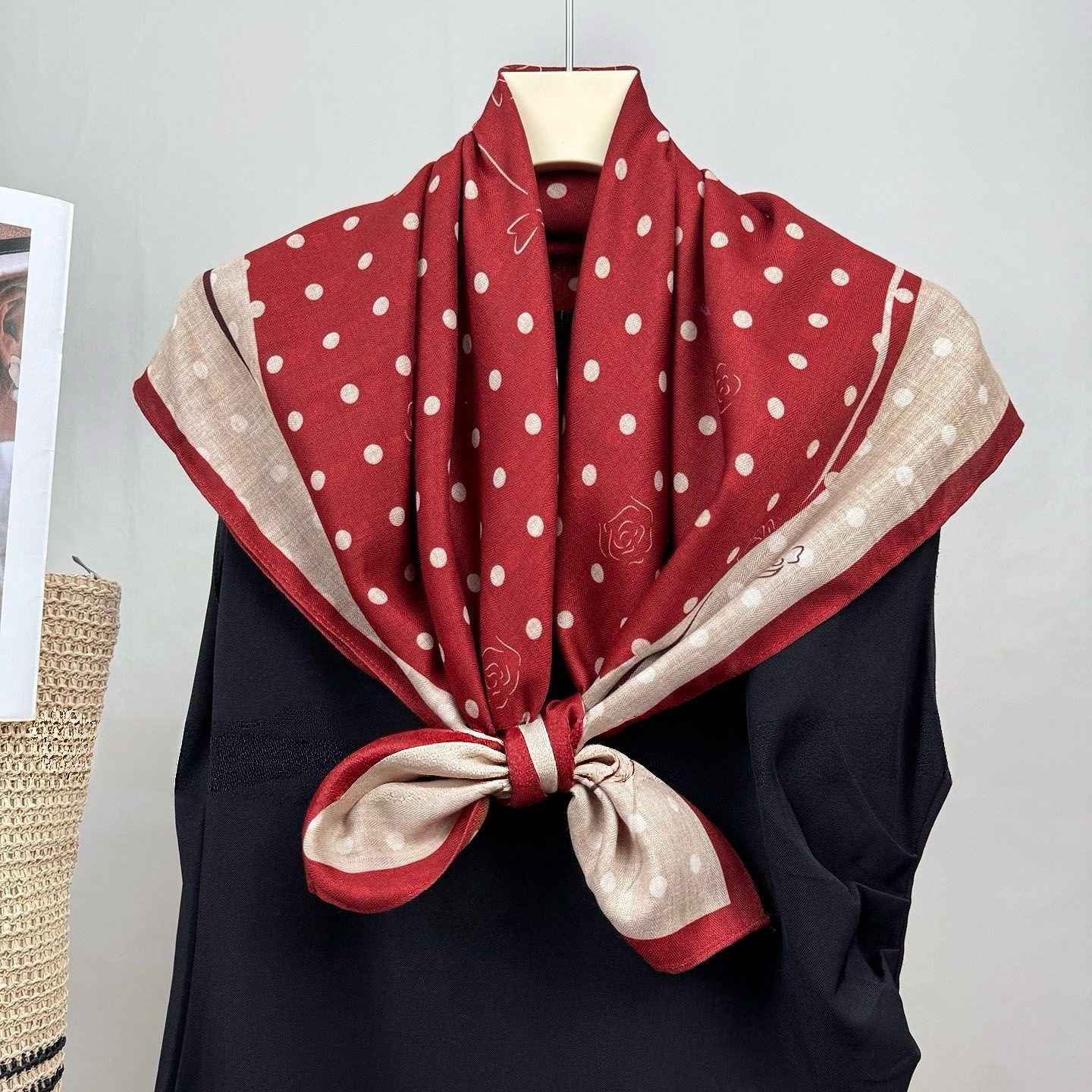 复古法式红波点山茶花90*90双面双色加厚方巾 围脖 披肩百搭时尚
