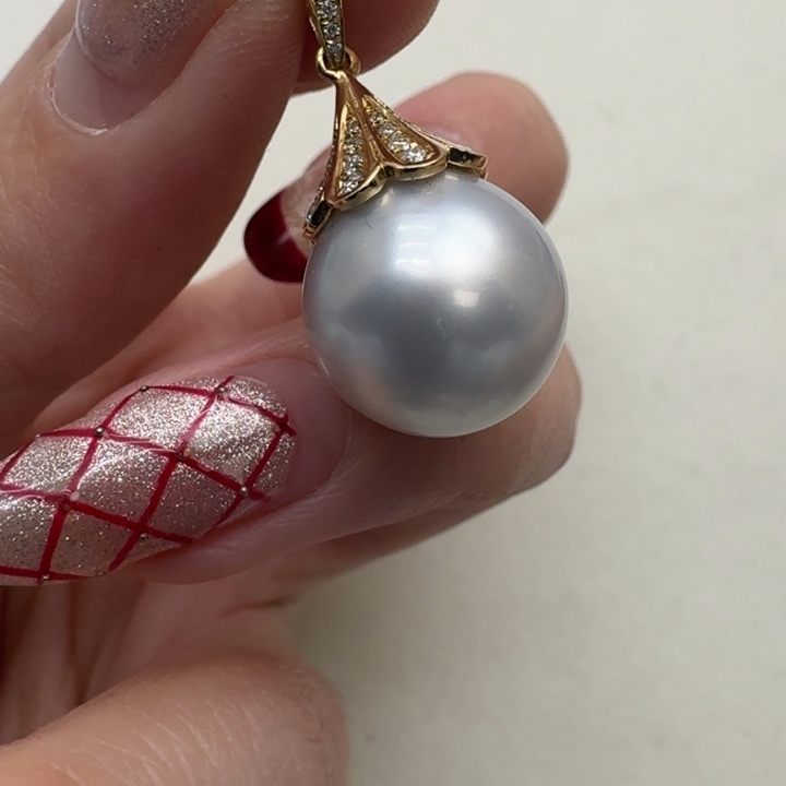 海水珍珠颈饰18K金镶嵌