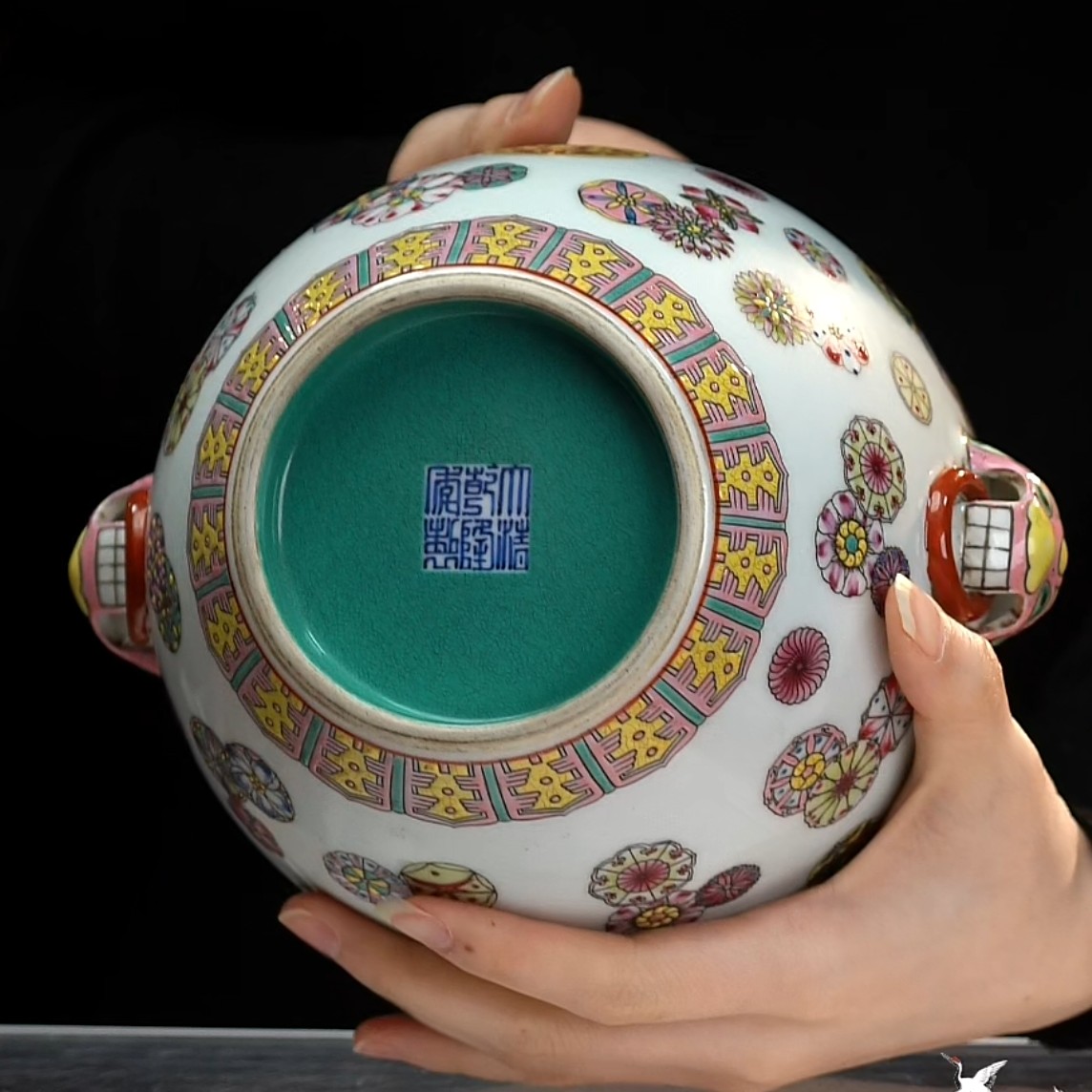 F粉彩皮球花纹双耳炉