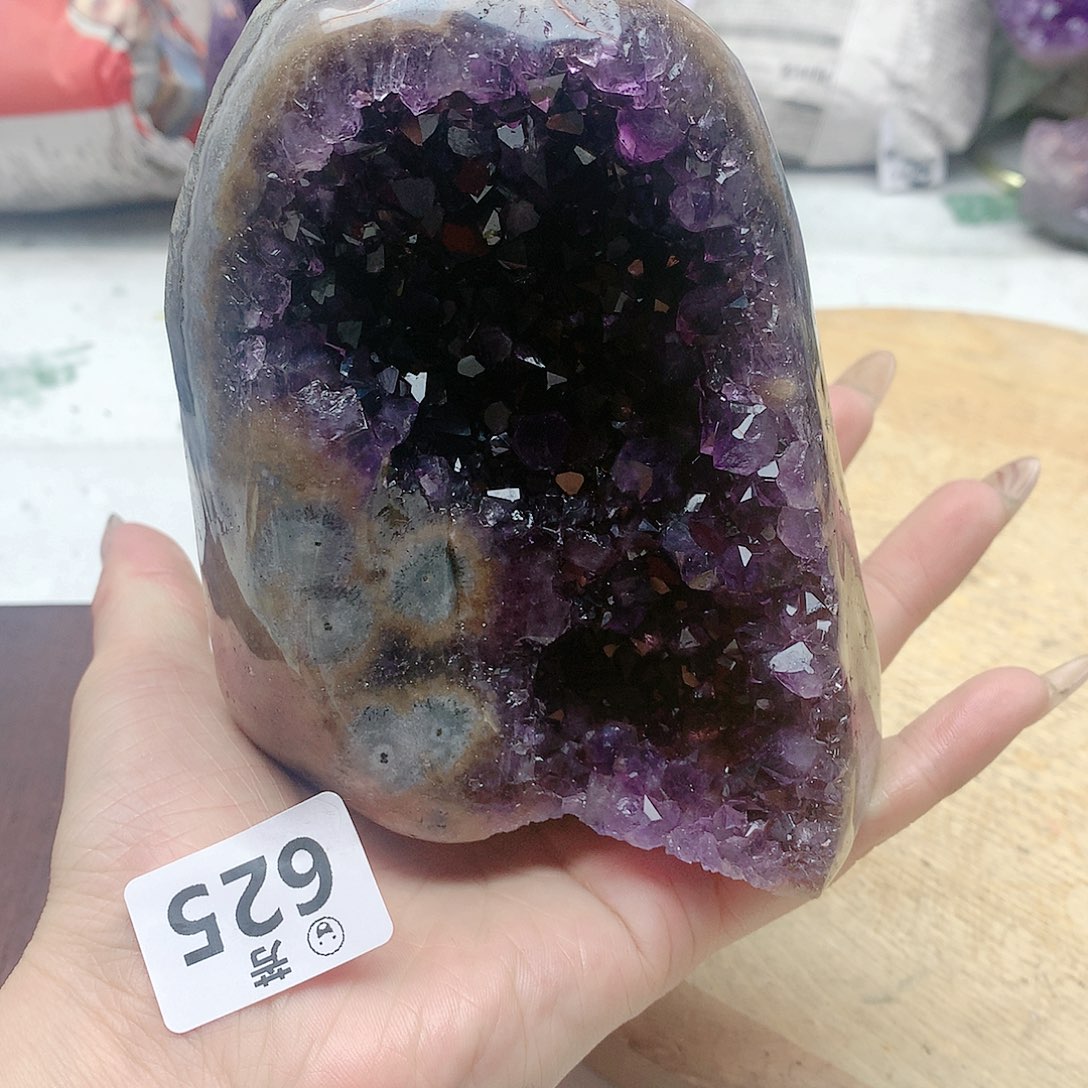 紫晶大型摆件（非配饰）未镶嵌