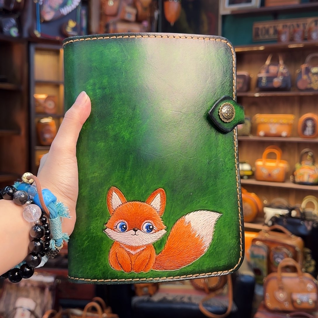 姜***酱牦牛剖层皮革墨绿色狐狸本