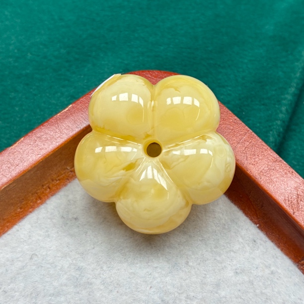 天然琥珀蜜蜡黄蜡白花有钱花（抖音基地发货，带证书）