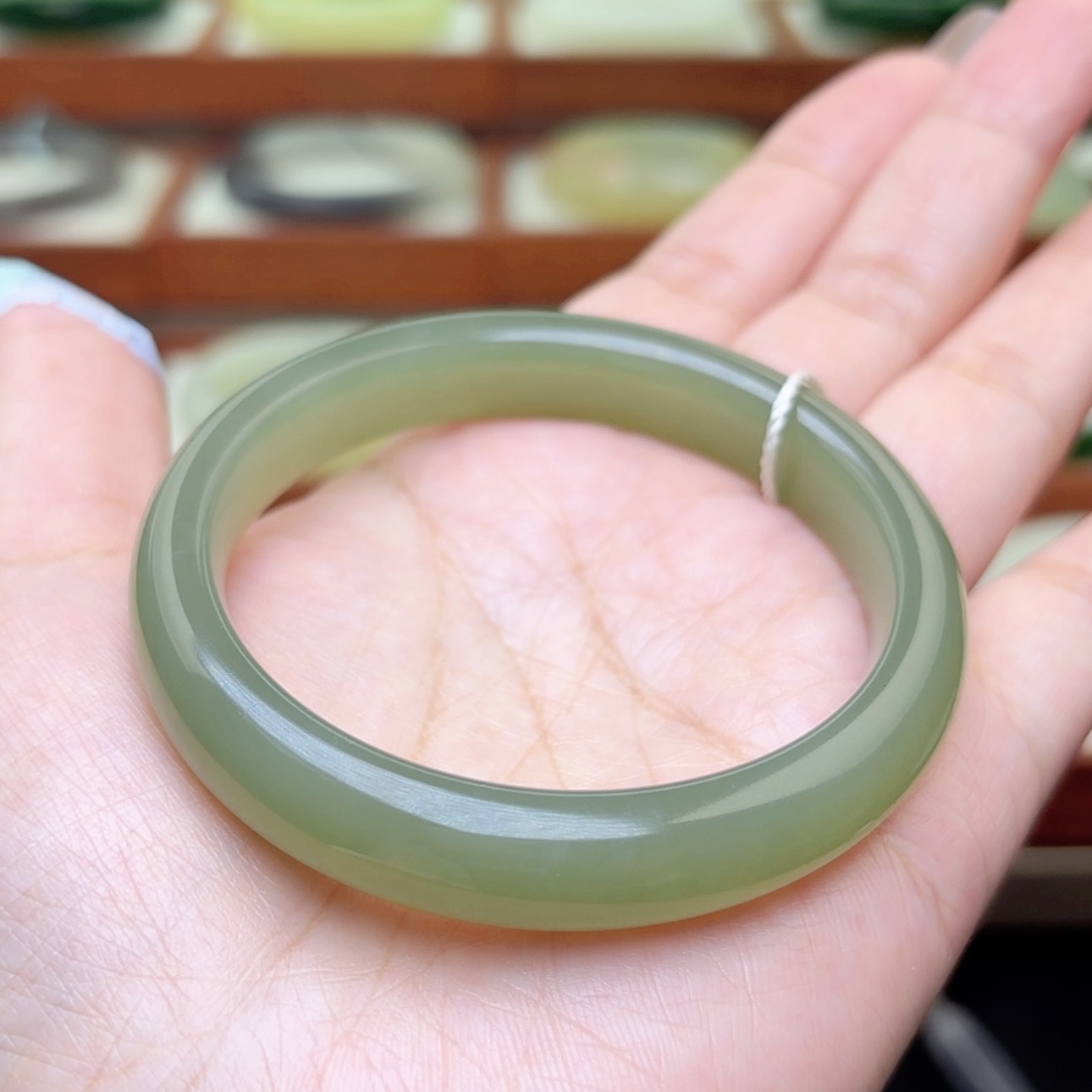 【闪购商品】和田玉手镯未镶嵌