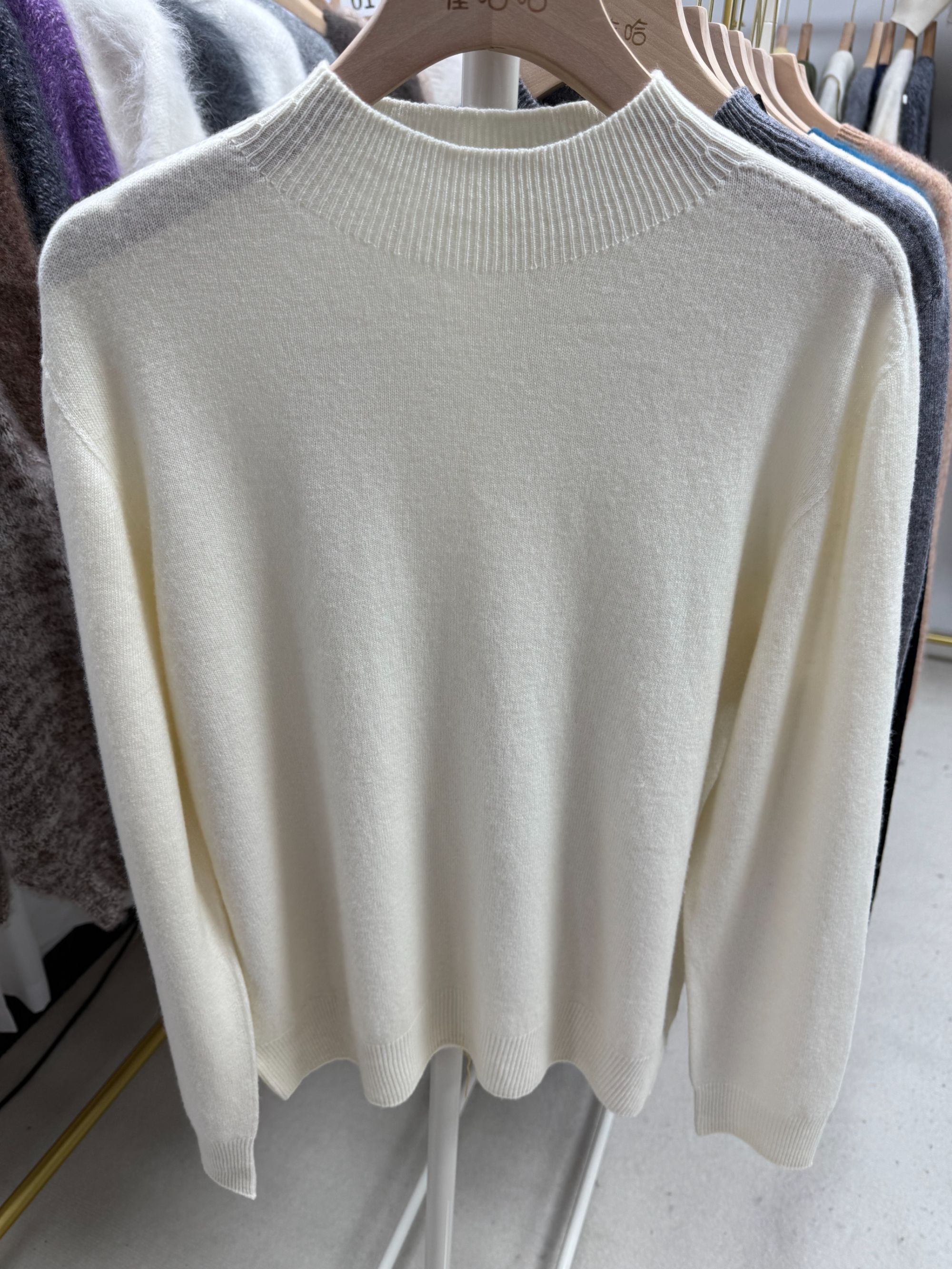 【退换货运费补贴】纯色羊毛羊绒套头打底可外穿高货气质