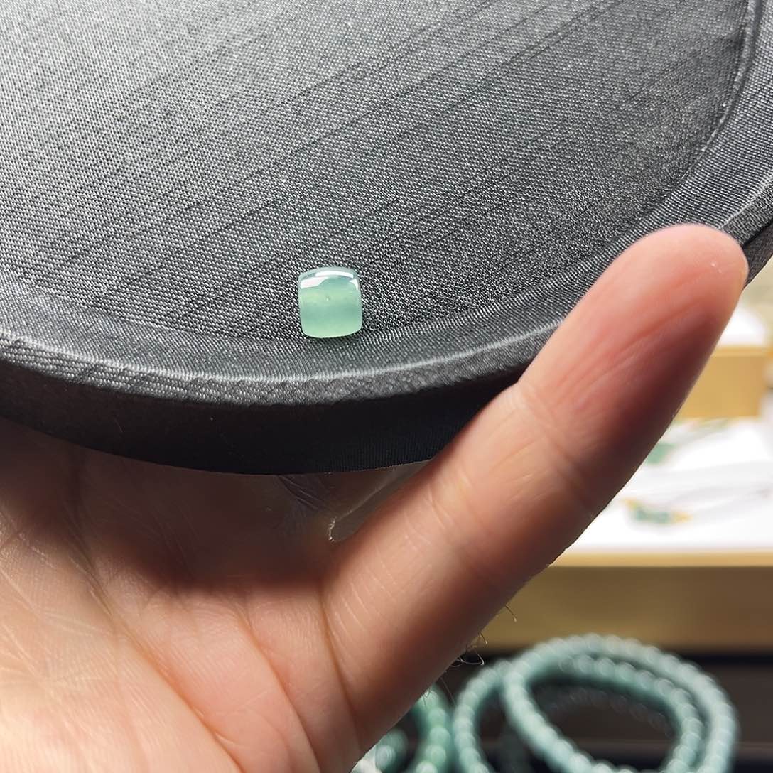 翡翠散珠卡6.5mm直切桶珠