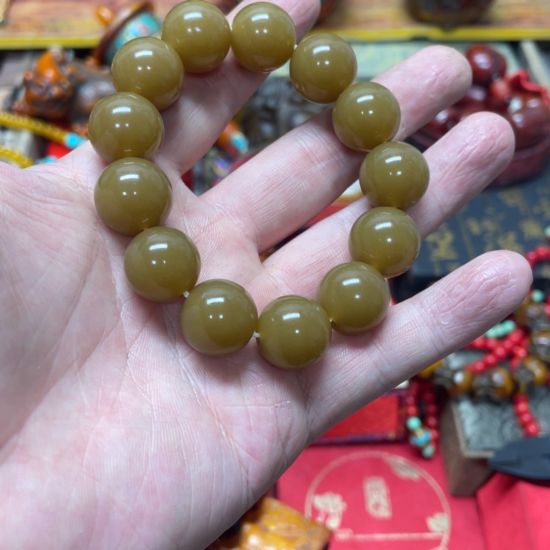 和田玉1未镶嵌好物推荐如图所示