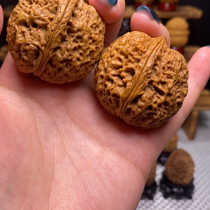 文玩核桃吊坠铁狮子1号