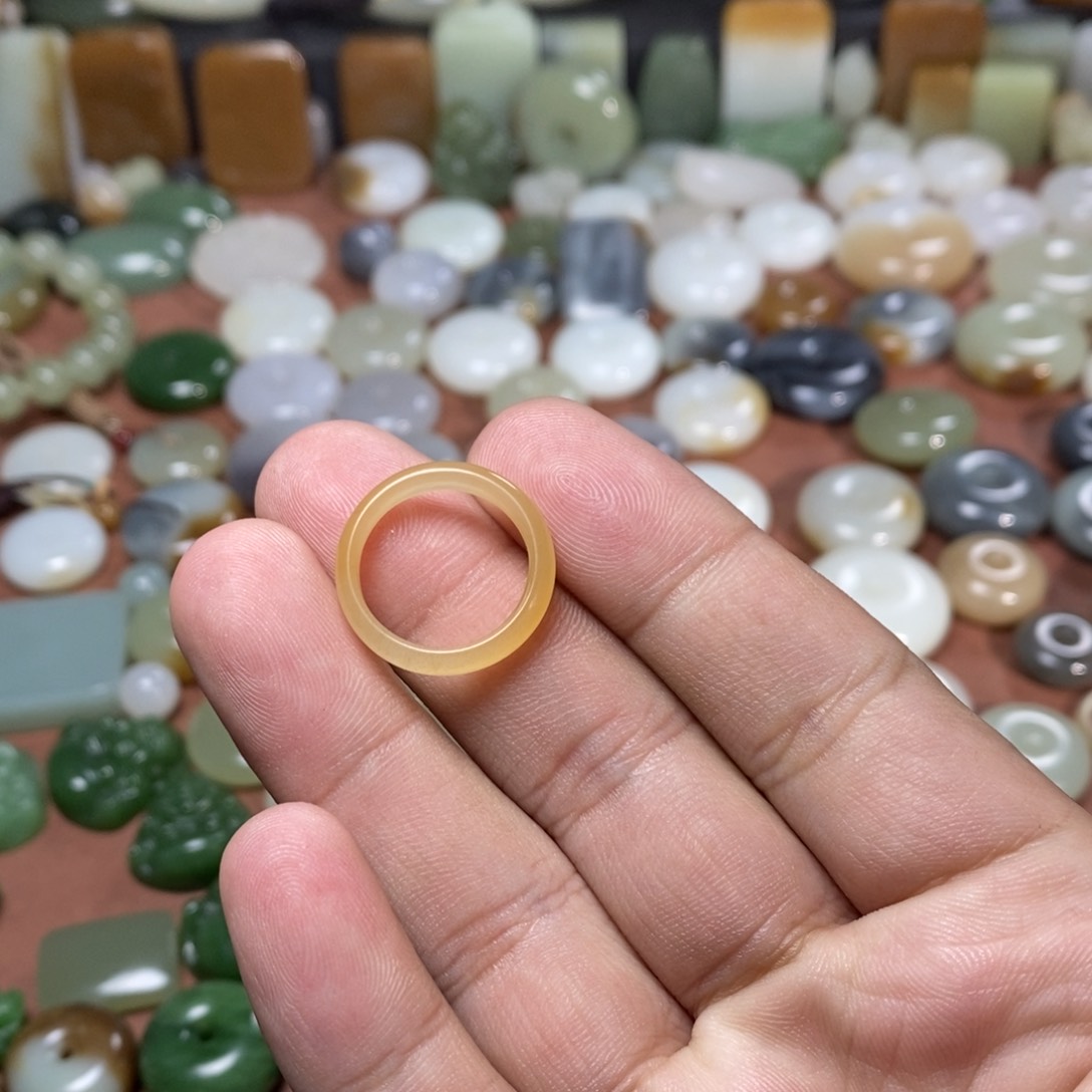 和田玉吊坠(不含链)未镶嵌陈*y